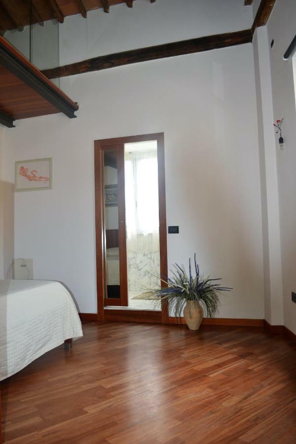 Residenza San Francesco การ์รารา ภายนอก รูปภาพ