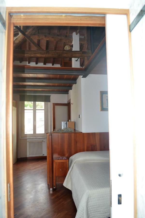 Residenza San Francesco การ์รารา ภายนอก รูปภาพ