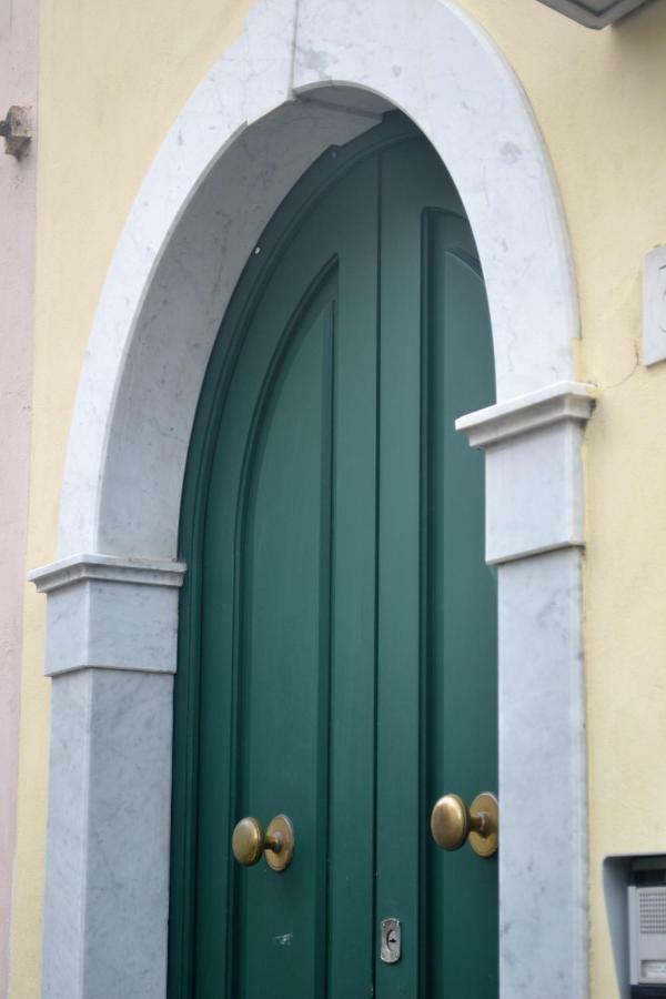 Residenza San Francesco การ์รารา ภายนอก รูปภาพ