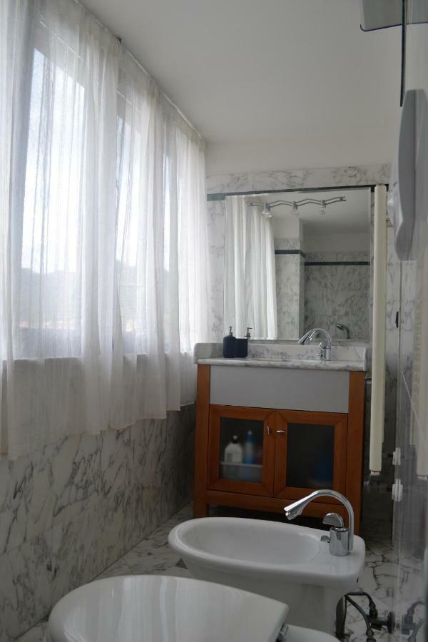 Residenza San Francesco การ์รารา ภายนอก รูปภาพ